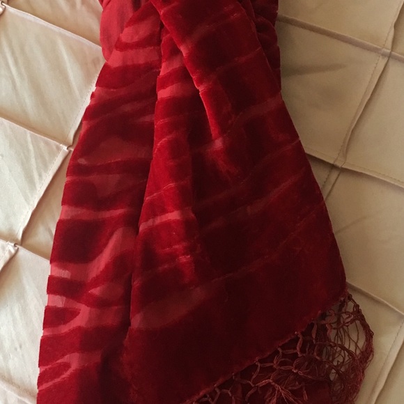 Lane Bryant Accessories - Red Burnout Scarf 🧣